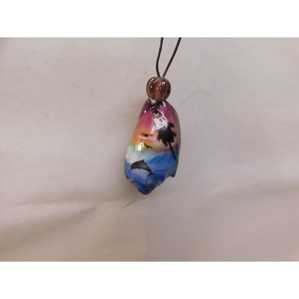 Shell Dolphins Painted Scene 16" Necklace Chocker Pendant Boutique Fashion